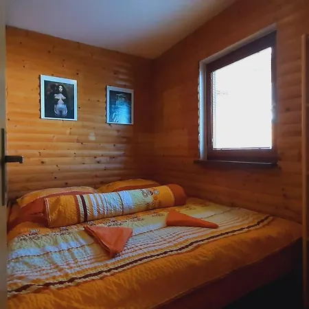 Maria - Bez Kontaktu S Ubytovatelom 