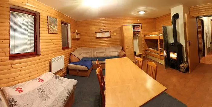 Mária - Bez Kontaktu S Ubytovateľom Click 'n Sleep Lodge Terchová